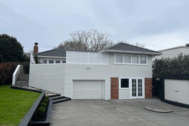 Photo of property in 112 Lake Road, Belmont, Auckland, 0622