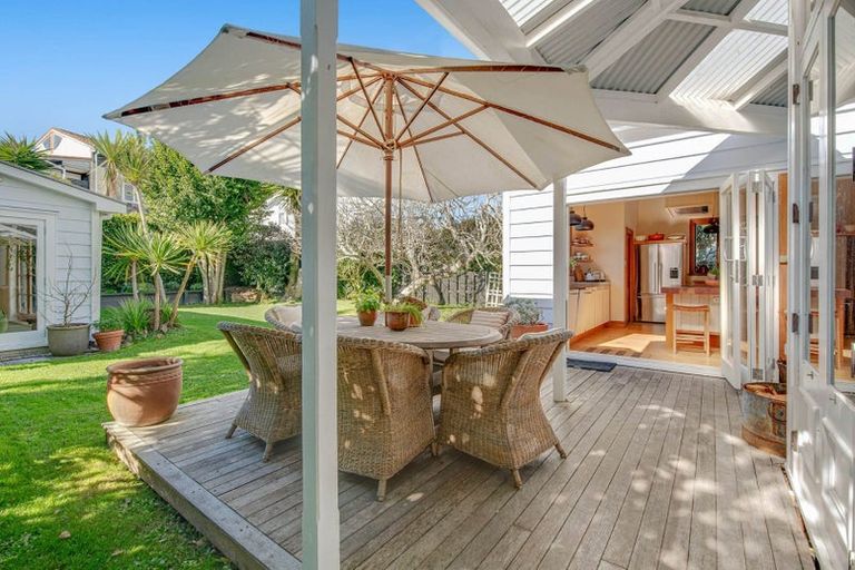 Photo of property in 4 Mays Street, Devonport, Auckland, 0624