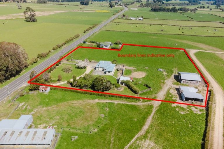 Photo of property in 83172 State Highway 2, Eketahuna, 4993