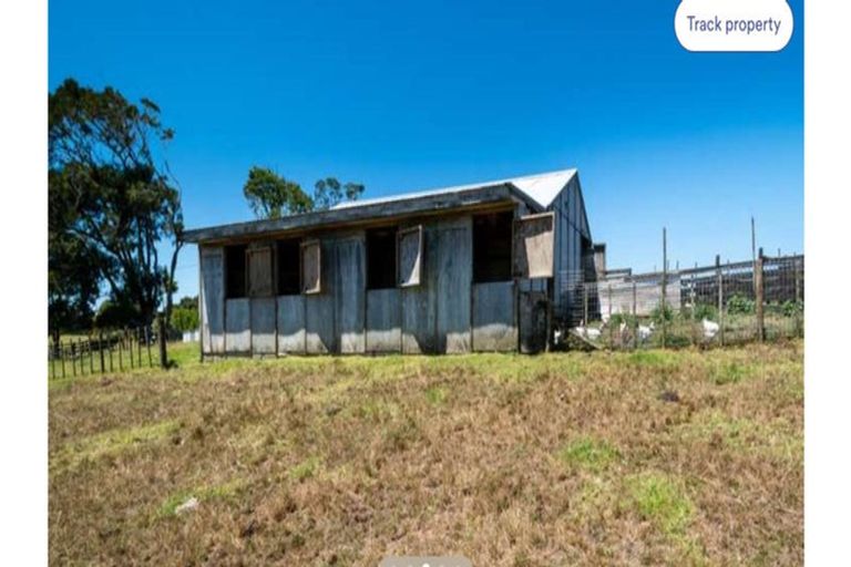 Photo of property in 51 Anzac Valley Road, Waitakere, Auckland, 0816