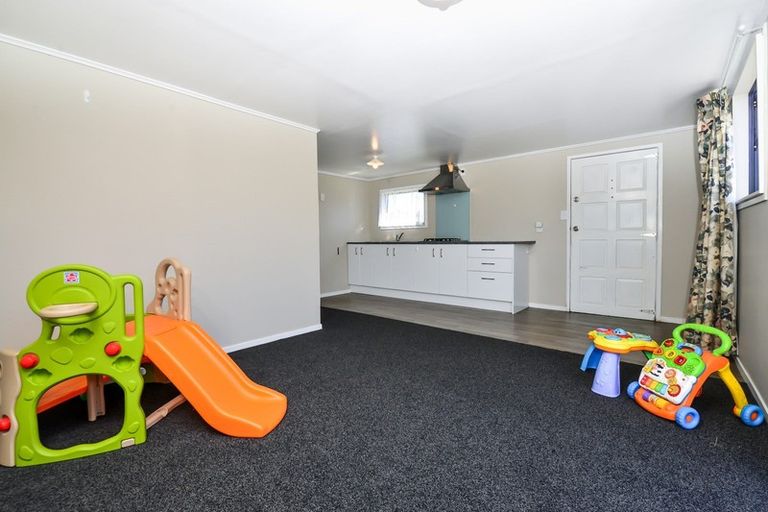 Photo of property in 71 Fairview Street, Fairview Downs, Hamilton, 3214
