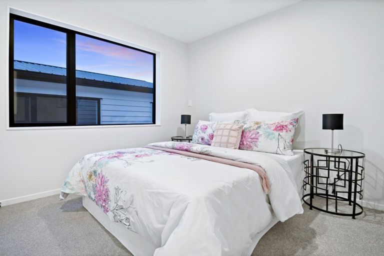 Photo of property in 8b Butterworth Drive, Glendene, Auckland, 0602
