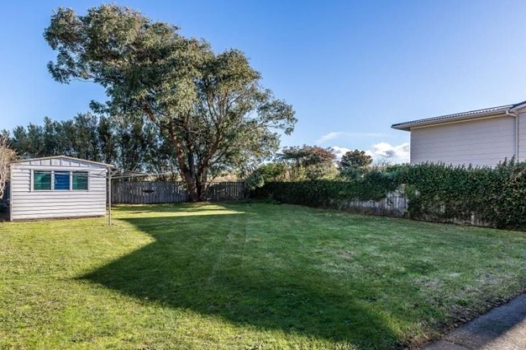 Photo of property in 66 Martin Road, Paraparaumu Beach, Paraparaumu, 5032