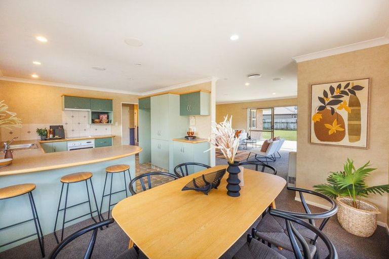 Photo of property in 30 Parnell Heights Drive, Kelvin Grove, Palmerston North, 4414