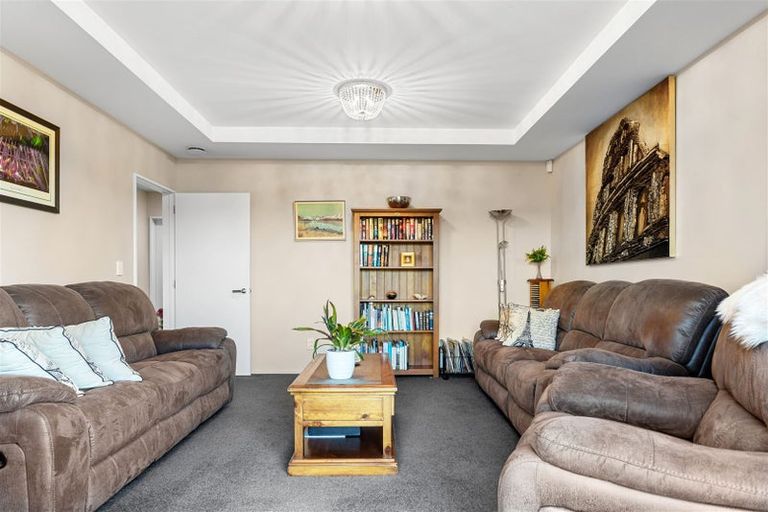 Photo of property in 15 Gilchrist Place, Kaiapoi, 7630