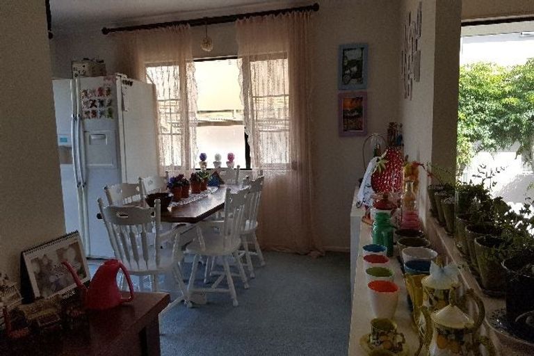 Photo of property in 80 Sunset Road, Unsworth Heights, Auckland, 0632