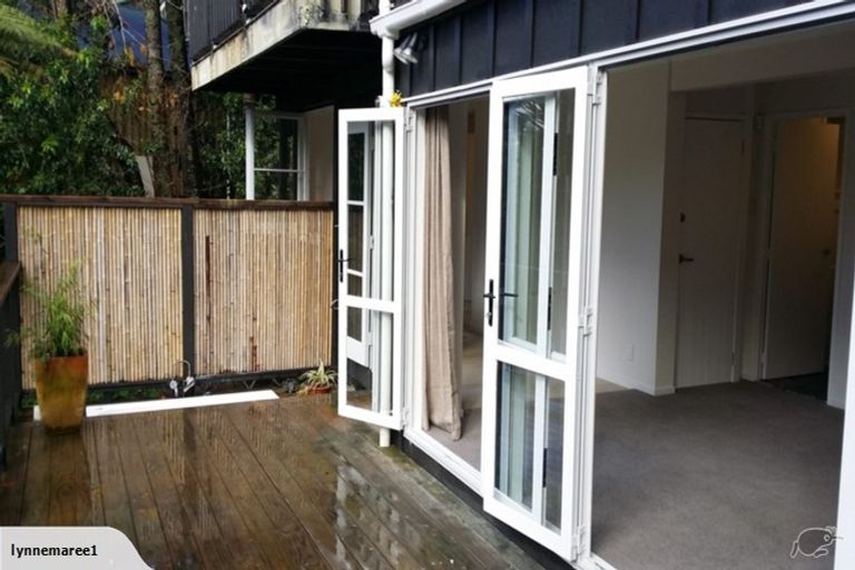 Photo of property in 2 Opou Road, Titirangi, Auckland, 0604