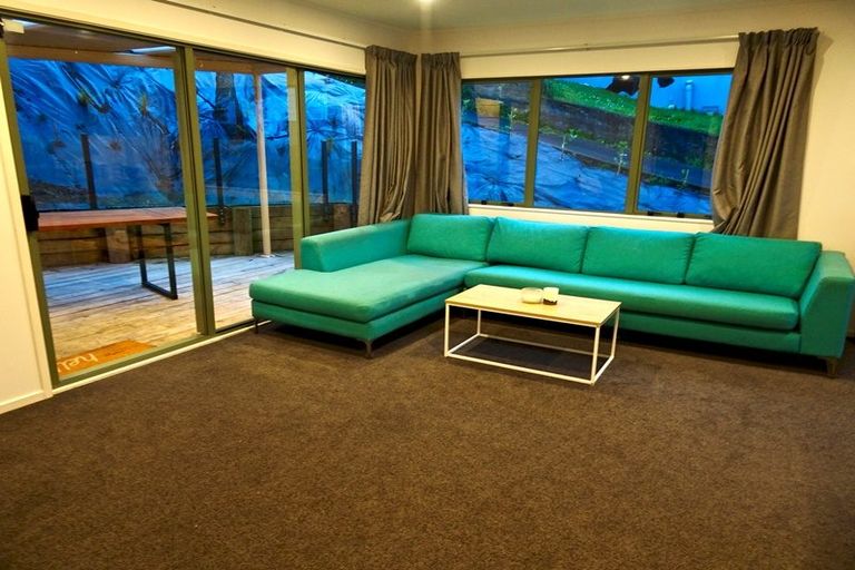 Photo of property in 46a Don Buck Road, Massey, Auckland, 0614