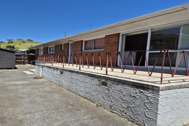 Photo of property in 2/36 Mcintyre Road, Mangere Bridge, Auckland, 2022
