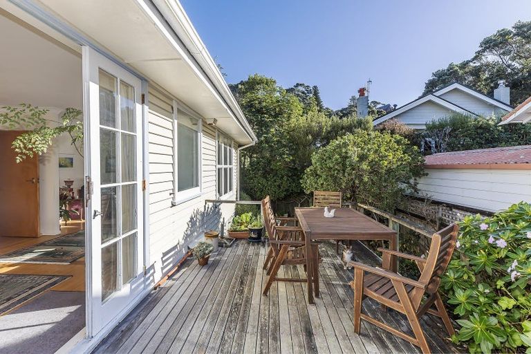 Photo of property in 10a Dundas Street, Seatoun, Wellington, 6022