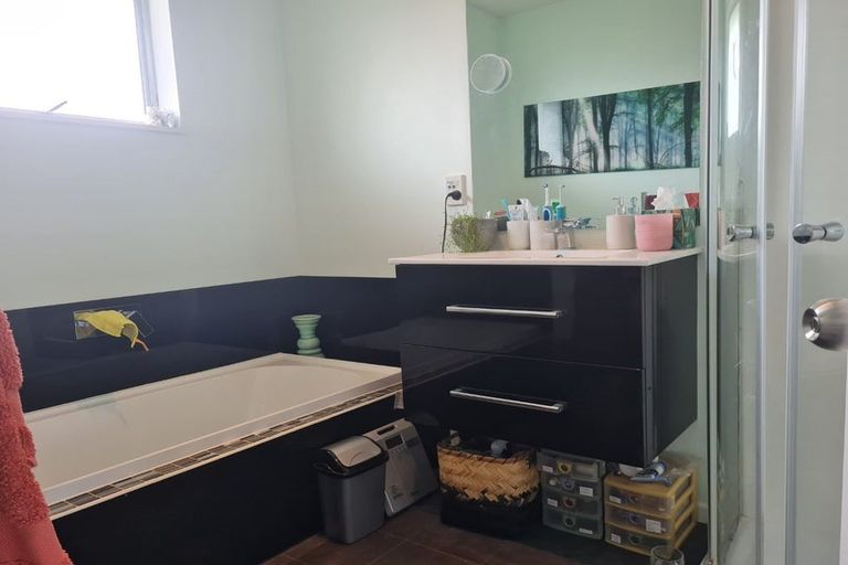 Photo of property in 90 Springs Road, Hornby, Christchurch, 8042