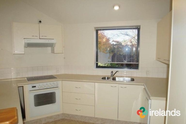 Photo of property in 13a Wiggins Street, Sumner, Christchurch, 8081