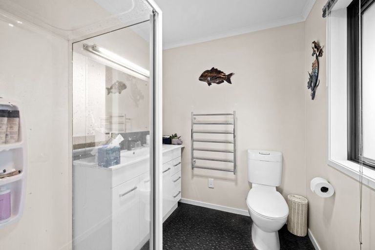 Photo of property in 444a Bower Avenue, Parklands, Christchurch, 8083