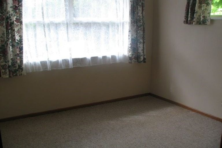 Photo of property in 28 Rosalind Road, Glenfield, Auckland, 0629