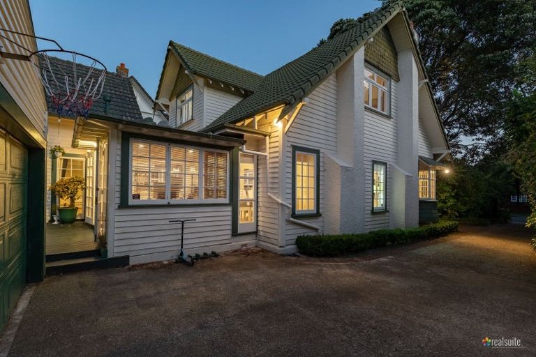 Photo of property in 7 Hinau Street, Woburn, Lower Hutt, 5010