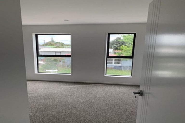 Photo of property in 799b Te Atatu Road, Te Atatu Peninsula, Auckland, 0610