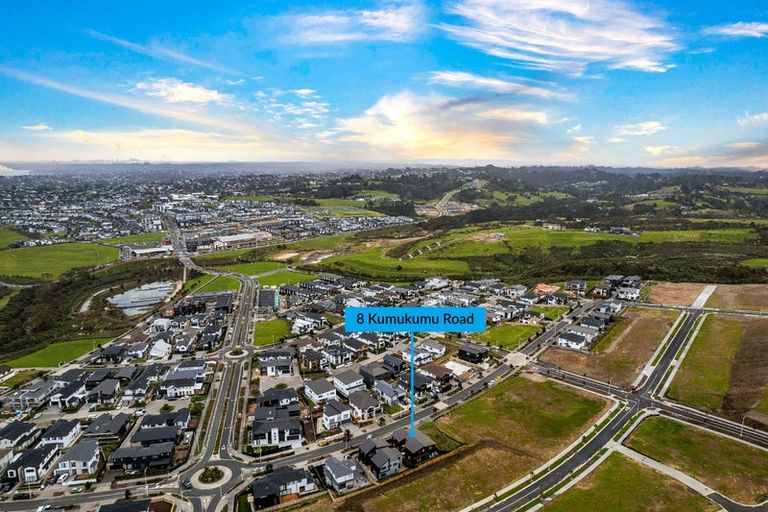 Photo of property in 8 Kumukumu Road, Long Bay, Auckland, 0630