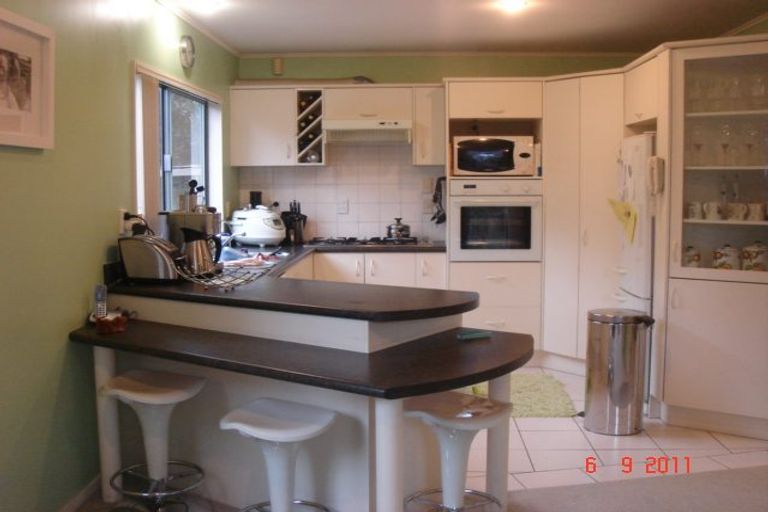 Photo of property in 11 Garden Lane, Torbay, Auckland, 0632