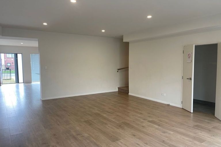 Photo of property in 12 Hearth Street, Flat Bush, Auckland, 2019