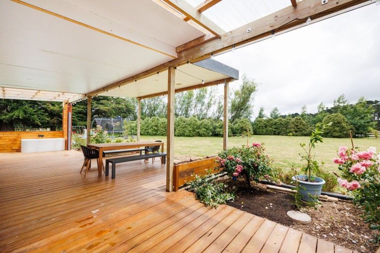 Photo of property in 2 Ashgrove Lane, Ashhurst, 4470