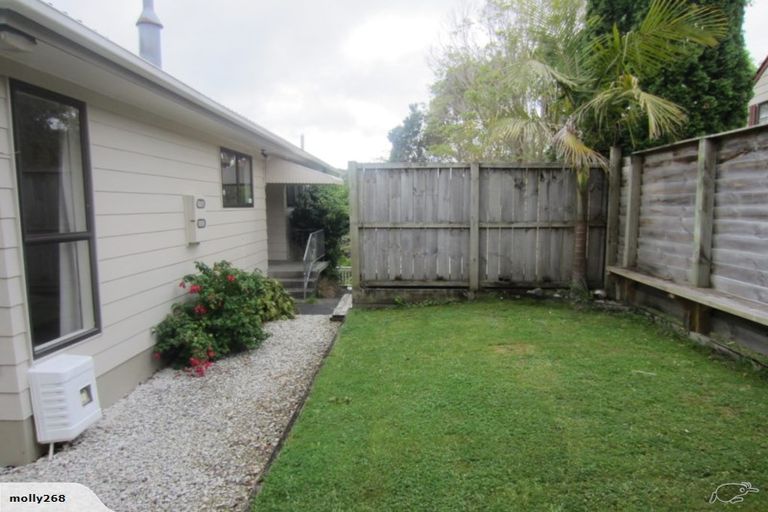 Photo of property in 53 Pemberton Avenue, Bayview, Auckland, 0629