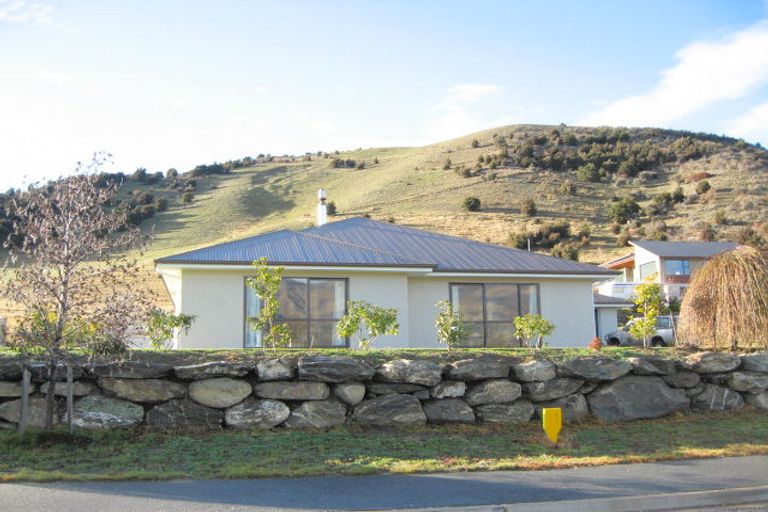 Photo of property in 68 Rob Roy Lane, Wanaka, 9305