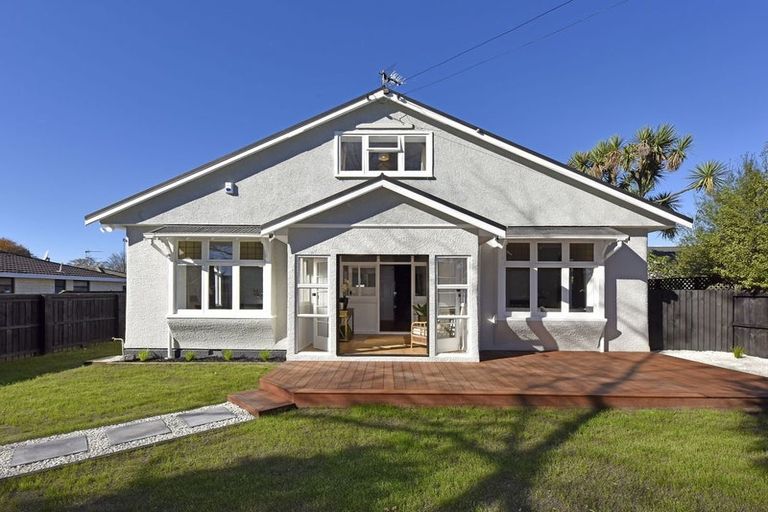 Photo of property in 104 Saint James Avenue, Papanui, Christchurch, 8053