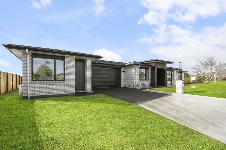 Photo of property in 2 Maggie Place, Chartwell, Hamilton, 3210