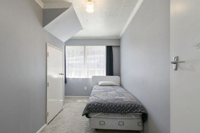 Photo of property in 20 Manurewa Grove, Wainuiomata, Lower Hutt, 5014