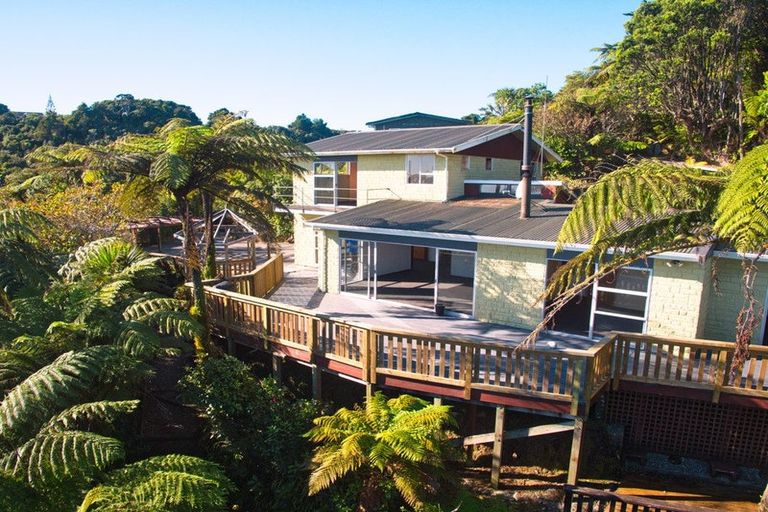 Photo of property in 20 Weenink Road, Karoro, Greymouth, 7805