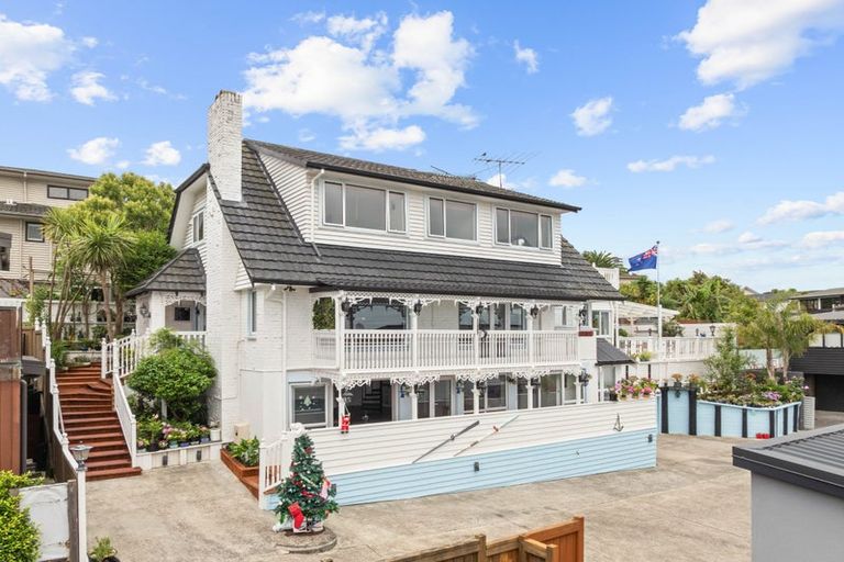 Photo of property in 73c East Coast Road, Castor Bay, Auckland, 0620