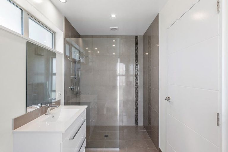 Photo of property in 22 Pemberton Drive, Darfield, 7510