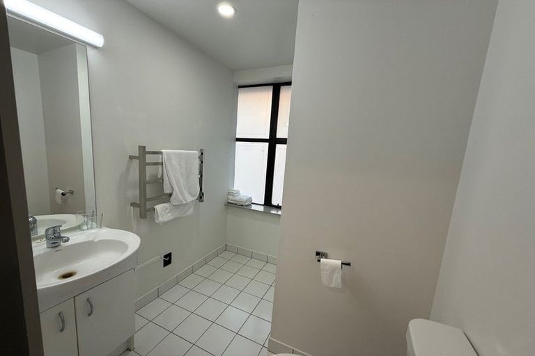 Photo of property in Terrace Garden Apartments, 6h/120 The Terrace, Wellington Central, Wellington, 6011