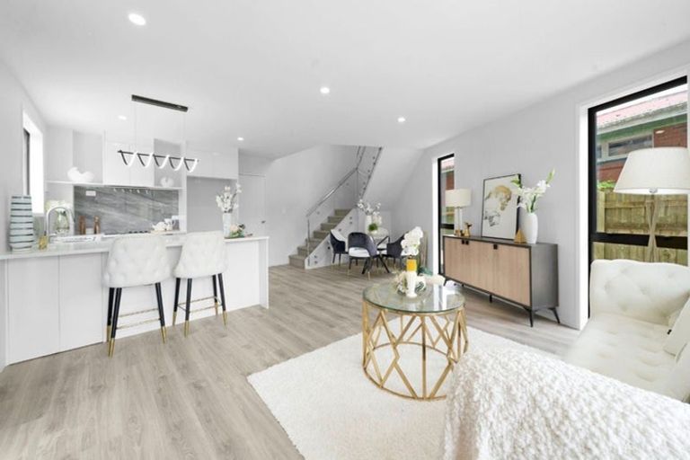 Photo of property in 30d Tawa Crescent, Manurewa, Auckland, 2102