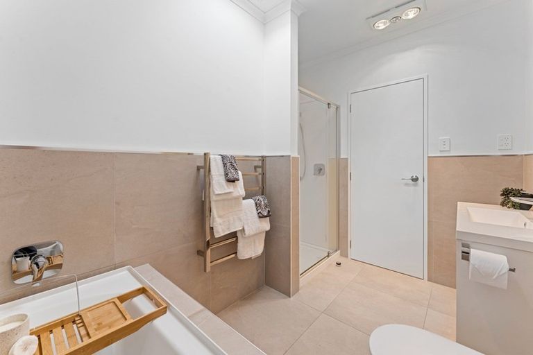 Photo of property in 4 Tyler Davies Drive, Red Beach, 0932