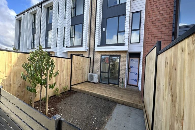 Photo of property in 101 Settlers Avenue, Hobsonville, Auckland, 0618