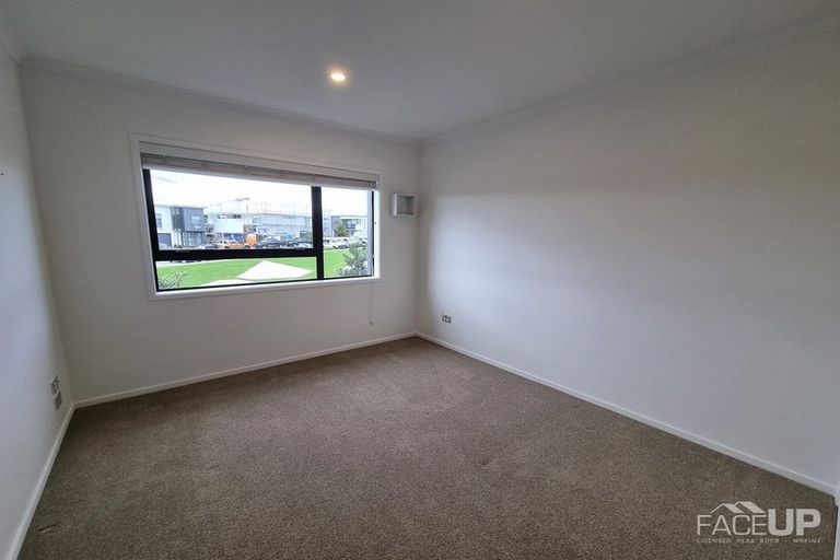 Photo of property in 3/25 Sidney Wallingford Way, Hobsonville, Auckland, 0616