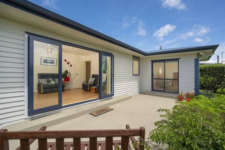 Photo of property in 10 Seaforth Grove, Greerton, Tauranga, 3112