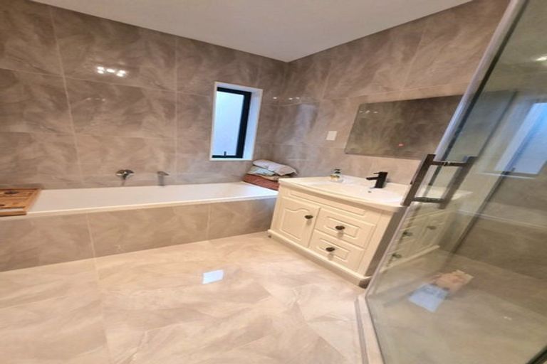 Photo of property in 72 Joshua Carder Drive, Hobsonville, Auckland, 0616