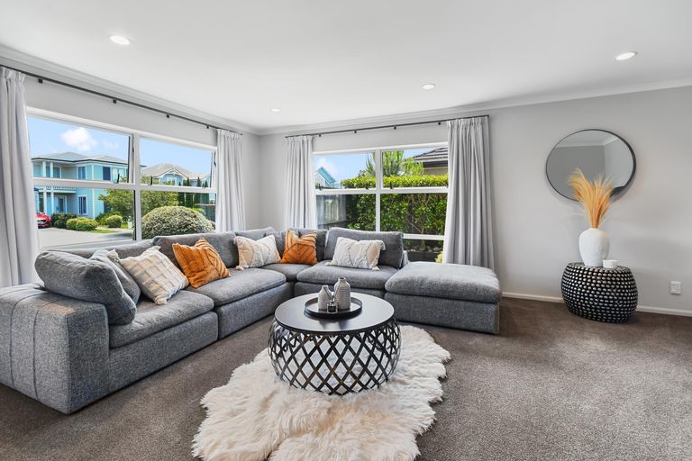 Photo of property in 10 Bayvista Drive, Karaka, Papakura, 2113