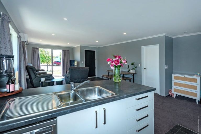 Photo of property in 18 Northmoor Boulevard, Rolleston, 7615