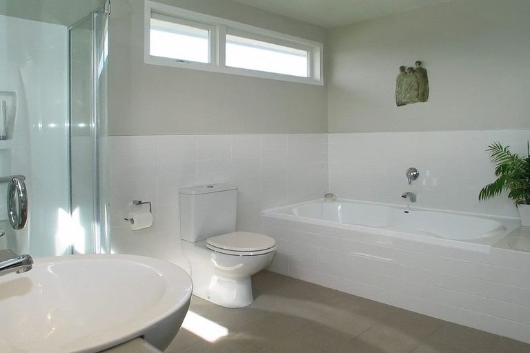 Photo of property in 11 Hallewell Crescent, Johnsonville, Wellington, 6037