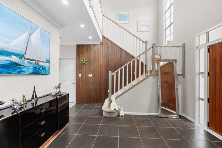 Photo of property in 8 Cuthill Close, Albany, Auckland, 0632