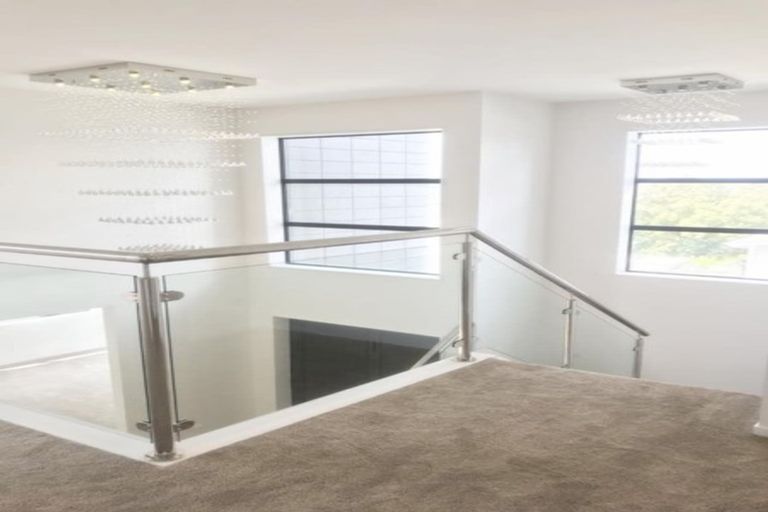 Photo of property in 18 Spyglass Street, Red Beach, 0932