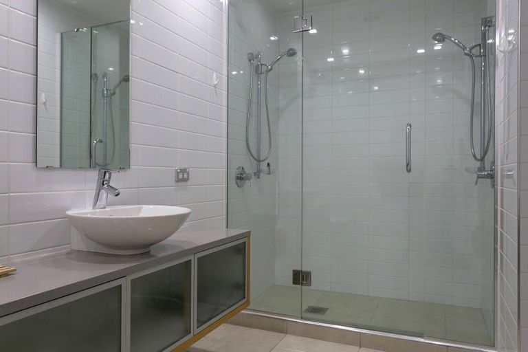 Photo of property in 11/2 Lowell Place, Waipahihi, Taupo, 3330