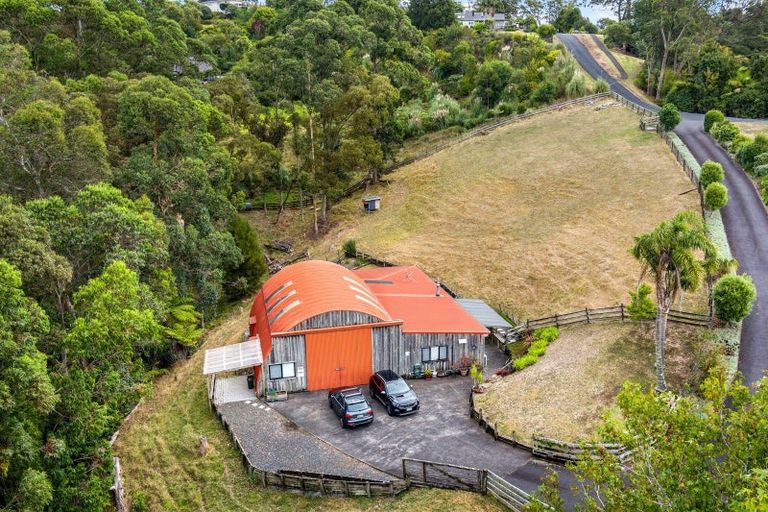Photo of property in 17 Hayley Lane, East Tamaki Heights, Auckland, 2016