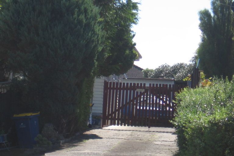 Photo of property in 53 Routley Drive, Glen Eden, Auckland, 0602