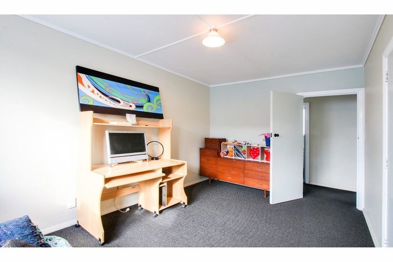 Photo of property in 31 Cottrell Crescent, Onekawa, Napier, 4110
