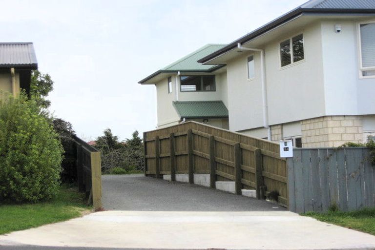 Photo of property in 34a Tauroa Road, Havelock North, 4130