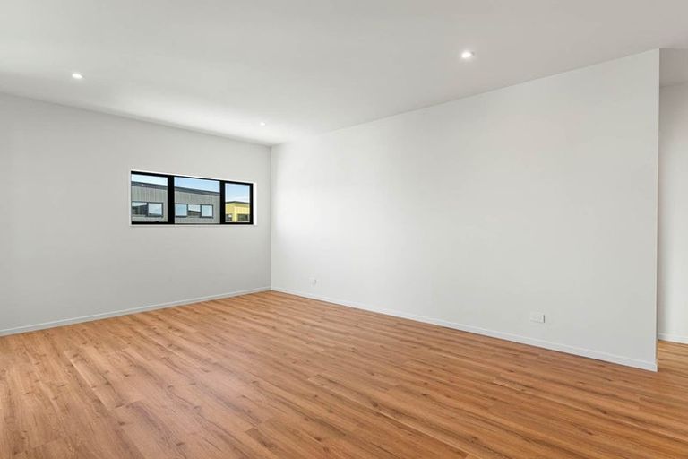 Photo of property in 201/1 Dishys Road, Flat Bush, Auckland, 2019